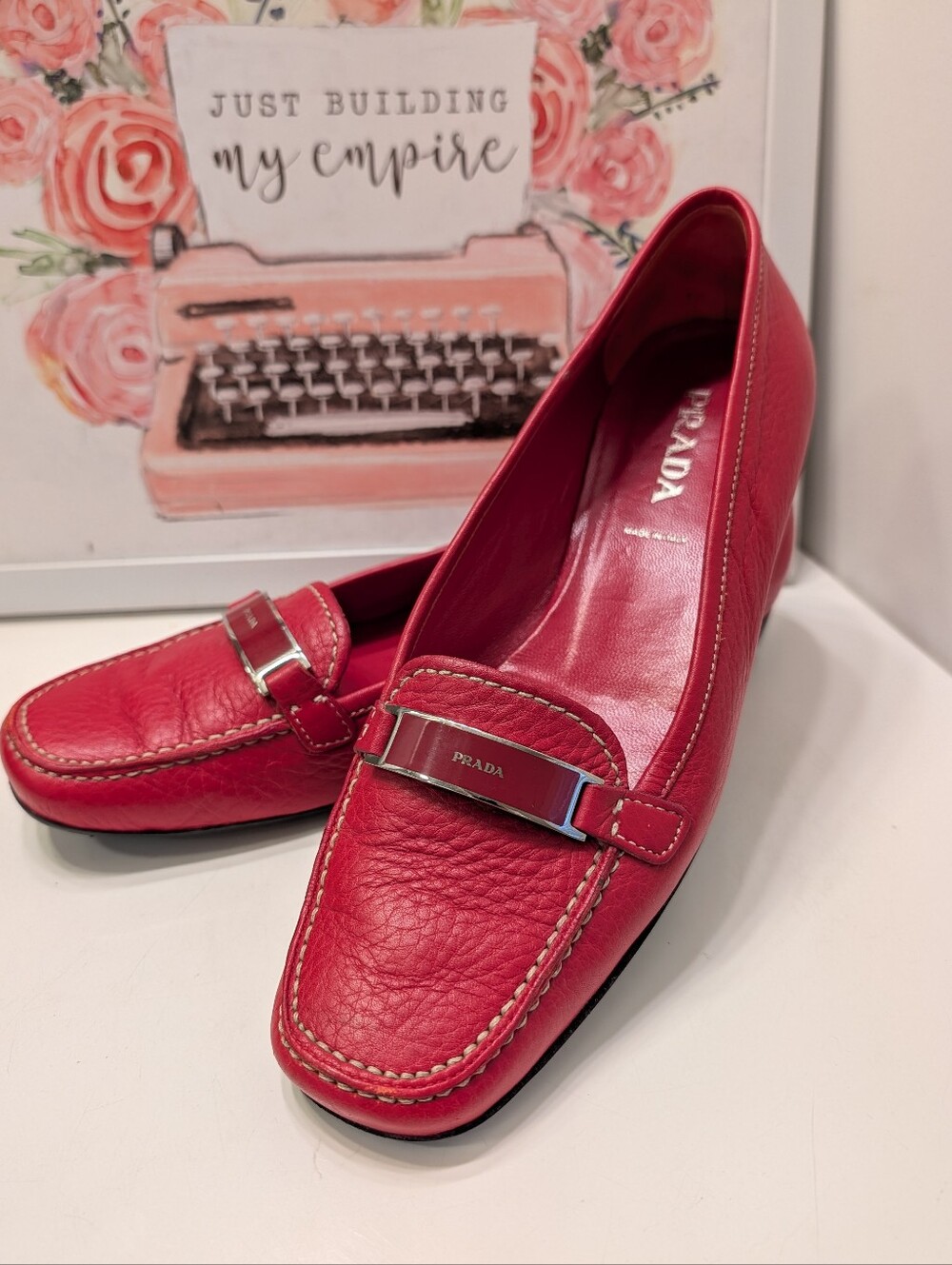 ❤️ Vintage Prada Pebble Leather Slip On Loafers with Metal Logo Bar, 🍒 Red 38.5 - Picture 2 of 16